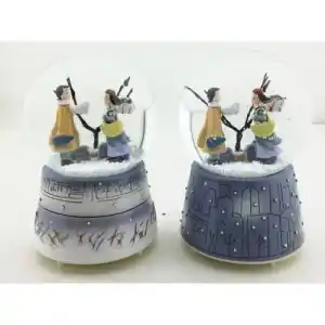Büyüleyici Kış Masalı Kar Küresi Orta Boy
