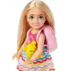 Barbie® Seyahatte Chelsea Bebek ve Aksesuarları