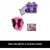 Monster High Pembe parti elbisesi giyen Doğum Günü Draculaura bebek ve davetiye, balon, hediye ve yelpaze gibi temaya uygun aksesuarlar, JBG74