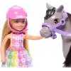 Barbie Chelsea™ Bebek ve Midilli Barbie Chelsea bebek ve oyuncak at seti, kask aksesuarı dahildir, bebeğin dizleri midilliye binmek için bükülebilir HTK29