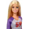 Barbie Sporcu Bebekler, üniforması ve topuyla Barbie Voleybolcu Bebek ile aksesuarları, HKT72