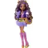 Mor motosiklet ceketi ve tüylü etek giyen Monster High Clawdeen Wolf bebek, kurt Crescent ve kitap, kruvasan ve çanta gibi 7 aksesuar, JHK30