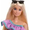 Barbie Moda Bebek, Kıyafetleri ve Akseasuarları Parti elbiseleri ve çantalar dahil kıyafetleri ve aksesuarlarıyla Barbie bebek (3 farklı kombin) HYT61