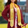 Hediye edilmeye hazır ambalajda bordo cübbesi ve püsküllü kepiyle koleksiyona uygun Barbie Signature Mezuniyet Dilekleri bebek, JJX81