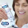 Oral-B Pro 3D White Advanced Ekspres Beyazlatma Ferah Parlaklık Diş Macunu 75 ml