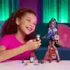 Mavi bluzu ve siyah şortuyla Monster High Robecca Steam bebek, evcil penguen Kaptan Penny ve uçuş gözlüğü ile çanta gibi 7 aksesuar, JMB81