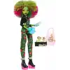 Kolej ceketi, yıllık ve bahçe gereçleriyle çevre kulübü temalı Monster High Gizemli Yıllık Venus McFlytrap bebek ve aksesuar seti, JDR59