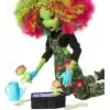 Kolej ceketi, yıllık ve bahçe gereçleriyle çevre kulübü temalı Monster High Gizemli Yıllık Venus McFlytrap bebek ve aksesuar seti, JDR59