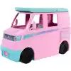 Barbie Rüyalar Ülkesi Yol Macerası Karavan, 4 oyun alanı, mutfak, yatak, marshmallow kızartma çubukları, kamp ateşi, köpek figürü ve 20 aksesuar, JMK45