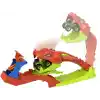 Hot WheelsMonster Trucks Snake Bite Güç Darbesi Oyun Seti, 1:64 ölçekli özel Bone Shaker ve pist, JJN44