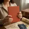 Fark Tanıtım Travel Journal – Sert Kapaklı Seyahat Günlüğü, A5 Boyutunda, Planlama & Anı Alanı – Anı Defteri (Kiremit)