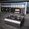 Audient Ses arabirimi iD4 MKII, Class A konsol mikrofon ön amplifikatör (yüksek hızlı USB-C, monitör karışımı ve monitör panning fonksiyonu, 2 kulaklık çıkışı, Mac/PC/iOS uyumlu), siyah, iD MKII