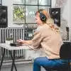 Audient Ses arabirimi iD4 MKII, Class A konsol mikrofon ön amplifikatör (yüksek hızlı USB-C, monitör karışımı ve monitör panning fonksiyonu, 2 kulaklık çıkışı, Mac/PC/iOS uyumlu), siyah, iD MKII