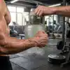 Deconox 1 Adet 2.2 Litre Motivasyonel Su Şişesi - Kırılmaz Polikarbon Ölçekli Sporcu Suluğu Sızdırmaz Kapaklı ve Kulplu Dev Su Matarası (Asorti Karışık Renk Gönderim)