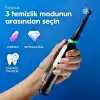 Oral-B iO3 Siyah Şarjlı/Elektrikli Diş Fırçası, 1 Fırça Başlığı, Uzun Ömürlü Pil, Seyahat Kabı