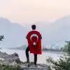 Premium Türk Bayrağı (70X105CM) - Nefes Alabilir 125gr Rashel Kumaş, Çift Dikişli, Sağlam Kulplu, UV ve Solmaya Karşı Dayanıklı, İç/Dış Mekan Kullanımı (70x105CM)