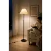 Siyah Metal Ayaklı Lambader Pileli Kırma Krem Başlıklı Salon Yatak Odası Köşe Aydınlatma 150 cm LAM01