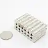 100 Adet 8x2mm Yuvarlak Güçlü Neodyum Mıknatıs (Çap 8 m m Kalınlık 2 mm)