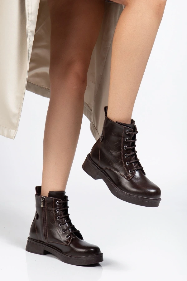 Bidebuvar 02-2003 Kahve Kırışık Rugan Bağcıklı Fermuarlı Günlük Kadın Bot