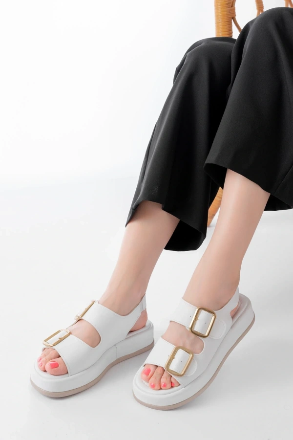 Bidebuvar 1187 Beyaz Dolgu Topuk Lastik Baretli  Kadın Sandalet