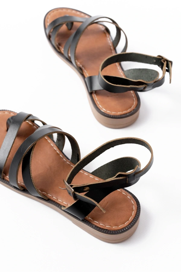 Bidebuvar 205-209 Siyah Hakiki Deri Tokalı Parmak Arası Kadın Sandalet