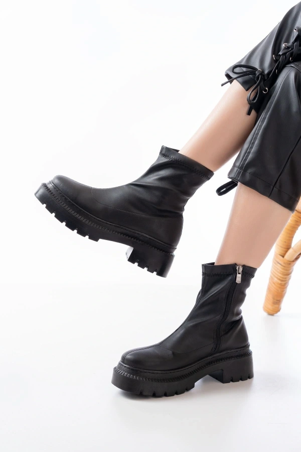 Bidebuvar 236-2011 Siyah Streç Fermuarlı Günlük Kadın Bot