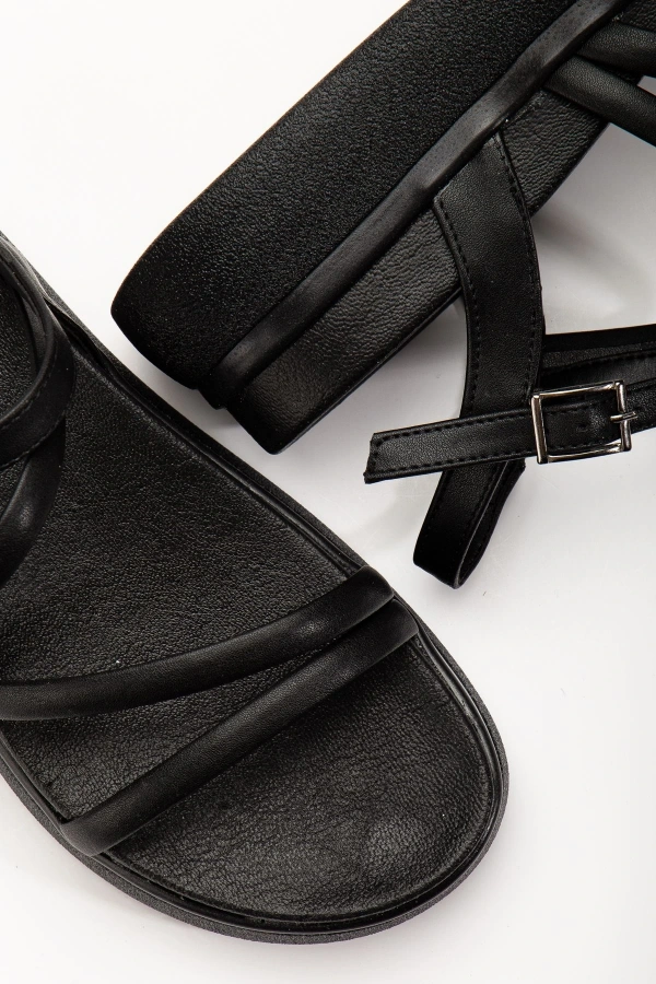 Bidebuvar 24422-844 Siyah Dolgu Topuk Kadın Sandalet