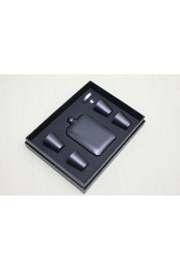 Bidebuvar 4 Shot Bardaklı Matara Seti Siyah