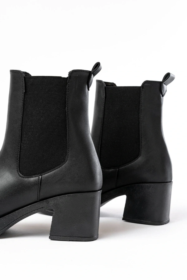 Bidebuvar 5109-3056 Siyah Lastikli Kalın Topuklu Günlük Kadın Bot