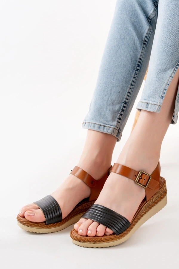 Bidebuvar 731-07 Siyah Ortopedik Hakiki Deri Dolgu Kadın Sandalet