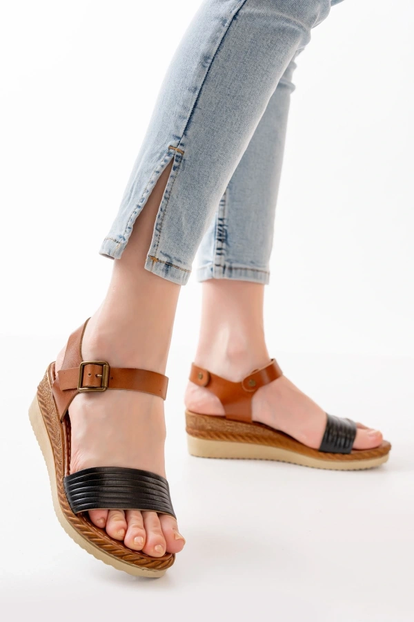 Bidebuvar 731-07 Siyah Ortopedik Hakiki Deri Dolgu Kadın Sandalet