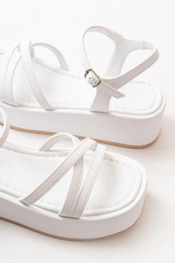 Bidebuvar 861-1016 Beyaz Dolgu Kadın Sandalet