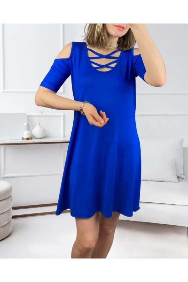 Bidebuvar Dekolteli Bağcık Detay Viskon Kumaş Elbise