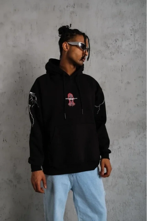 Bidebuvar Erkek Oversize Üç İplik Kapüşonlu Sweatshirt – Siyah “Don’t Be Terrified” Ön, Sırt Ve Kol Baskılı, Kanguru Cepli, Ribanalı Rahat Model- Siyah