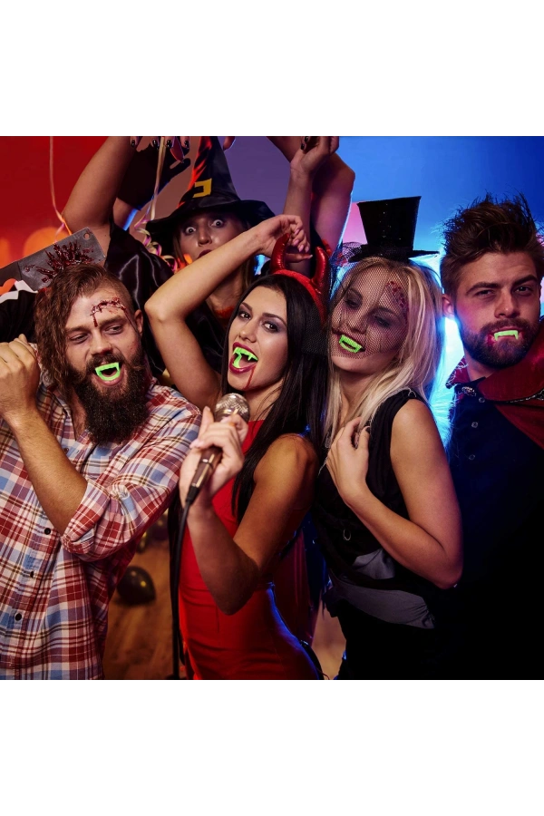 Bidebuvar Fosforlu Çift Damak Takma Vampir Dişi