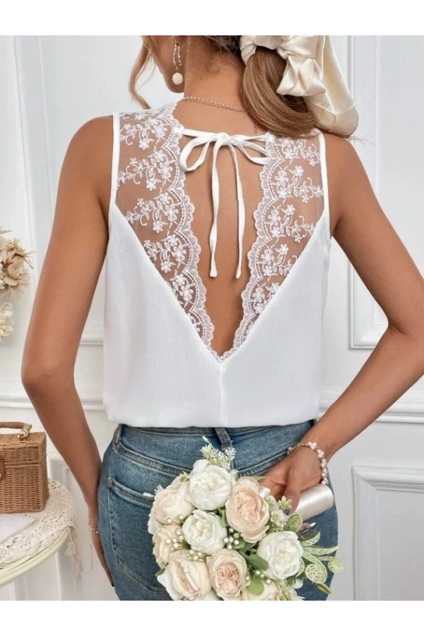 Bidebuvar Kadı Askılı V Dantel Yakalı Sırttan Bağcıklı Sandy Bluz