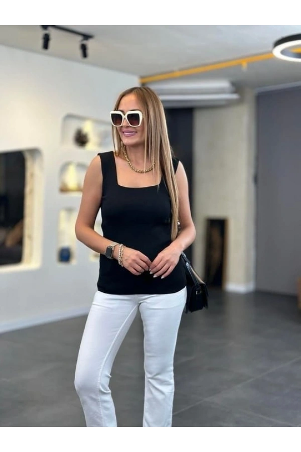 Bidebuvar Kadın Kare Yaka Kalın Askılı Beyaz Triko Bluz