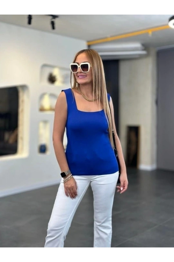 Bidebuvar Kadın Kare Yaka Kalın Askılı Beyaz Triko Bluz