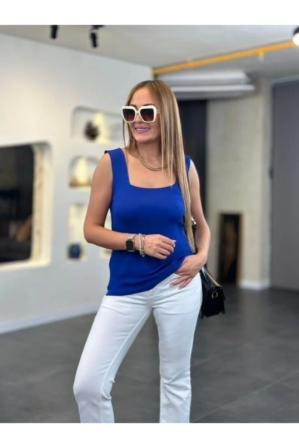 Bidebuvar Kadın Kare Yaka Kalın Askılı Beyaz Triko Bluz