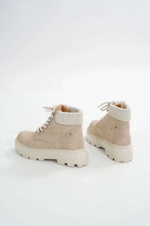 Bidebuvar LMÇ-2045 Bej Süet Bağcıklı Kalın Taban Kadın Günlük Bot