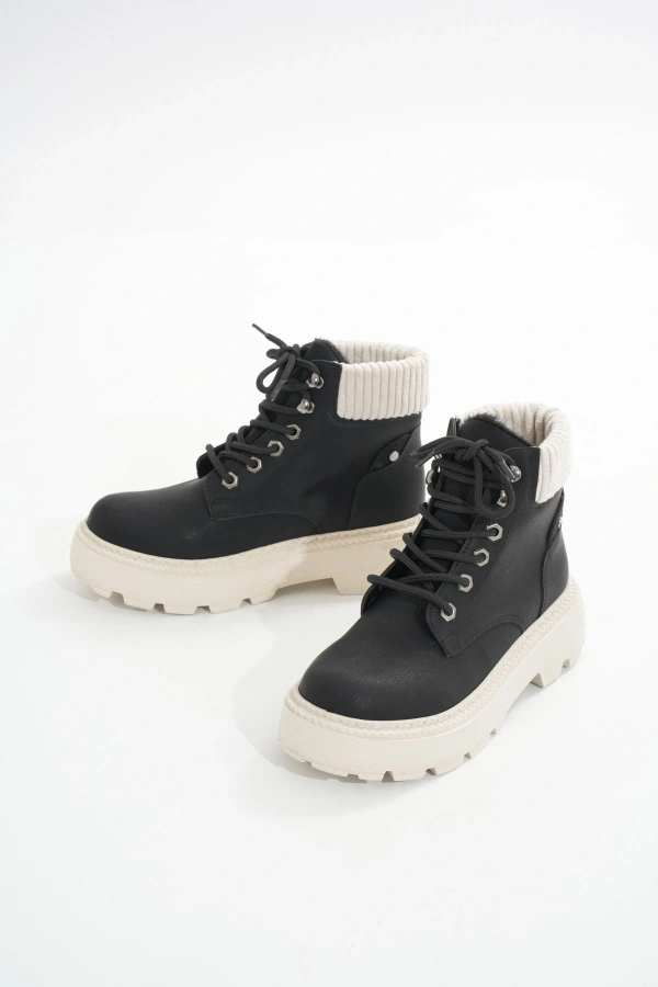 Bidebuvar LMÇ-2045 Siyah-Bej Taban Bağcıklı Kalın Taban Kadın Günlük Bot