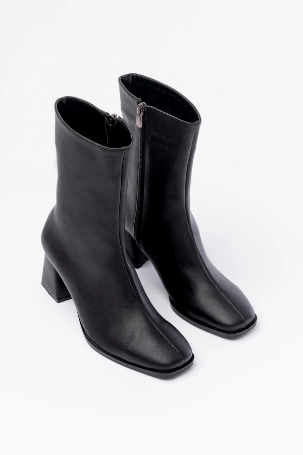 Bidebuvar MSK-032 Siyah Topuklu Fermuarlı Kadın Bot