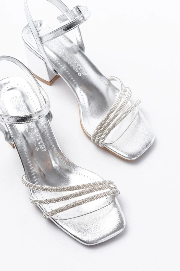 Bidebuvar S-889  Gümüş 3 Bantlı Topuklu Kadın Ayakkabı