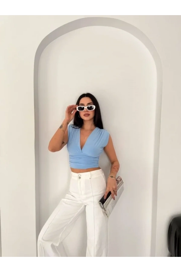 Bidebuvar Vatkalı Kolsuz V Yaka Drapeli Crop Bluz Likralı Fit - Bebek Mavisi