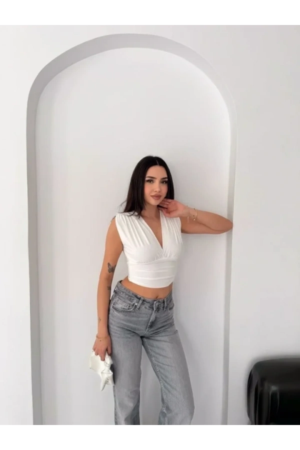 Bidebuvar Vatkalı Kolsuz V Yaka Drapeli Crop Bluz Likralı Fit - Beyaz