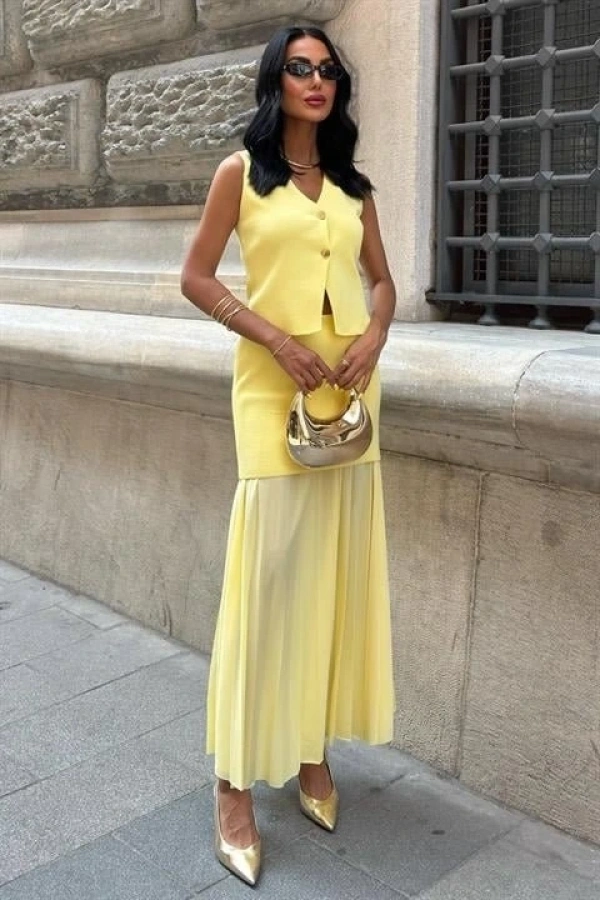 Bidebuvar Yelekli Ve Pilise Etekli Triko Takım 10001