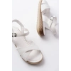Bidebuvar 692-564 Beyaz Ortopedik Taban Çapraz Tokalı Kadın Sandalet