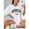 Bidebuvar Kadın Brooklyn New York Baskılı Oversize T-shirt
