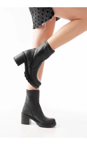 Bidebuvar 767-3040 Siyah Günlük Kalın Topuklu Kadın Bot