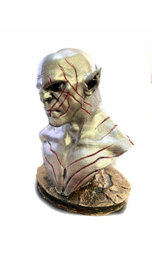 Bidebuvar Azog Büst